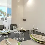 Apartamento Luxury In Island Village. *