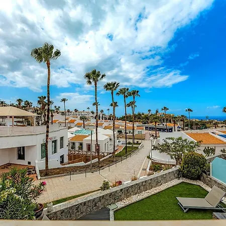 Luxury In Island Village. Apartamento