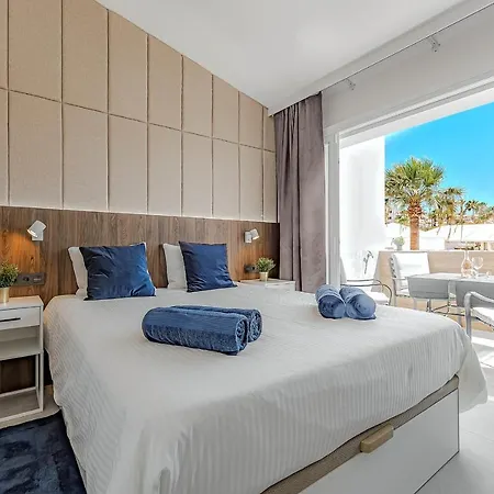 Luxury In Island Village. Apartamento Costa Adeje (Tenerife)